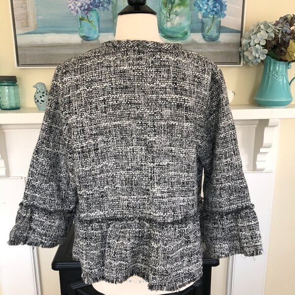 Chicos Ruffle Tweed BoxyJacket Blazer Gray Bell Sleeve Fringe Officecore - Picture 4 of 9